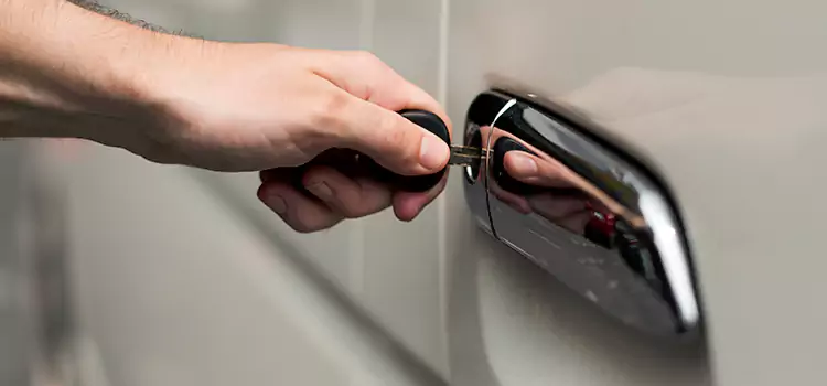 Why Choose Our Auto Locksmith Team in Maywood, IL?